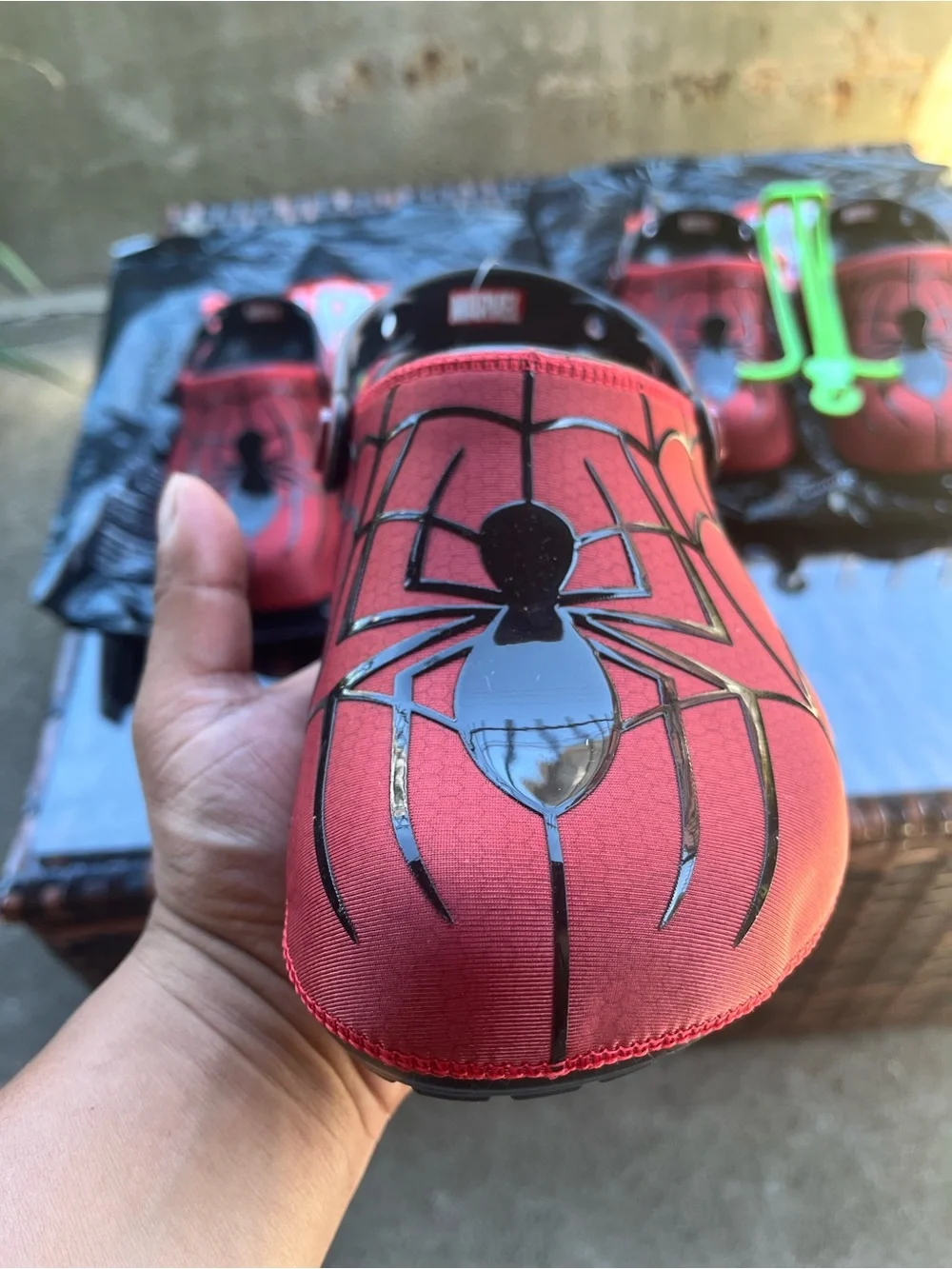 Crocs Classic Clog Marvel Spider-Man Neo 211489-90H Size 4-Men Size 6-Women